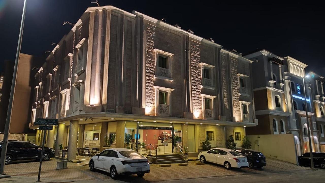 Plaza Home Ал Хубар Екстериор снимка