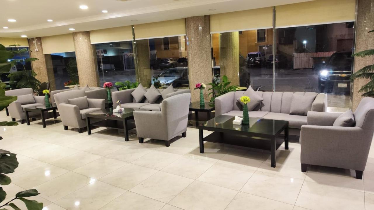 Plaza Home Ал Хубар Екстериор снимка