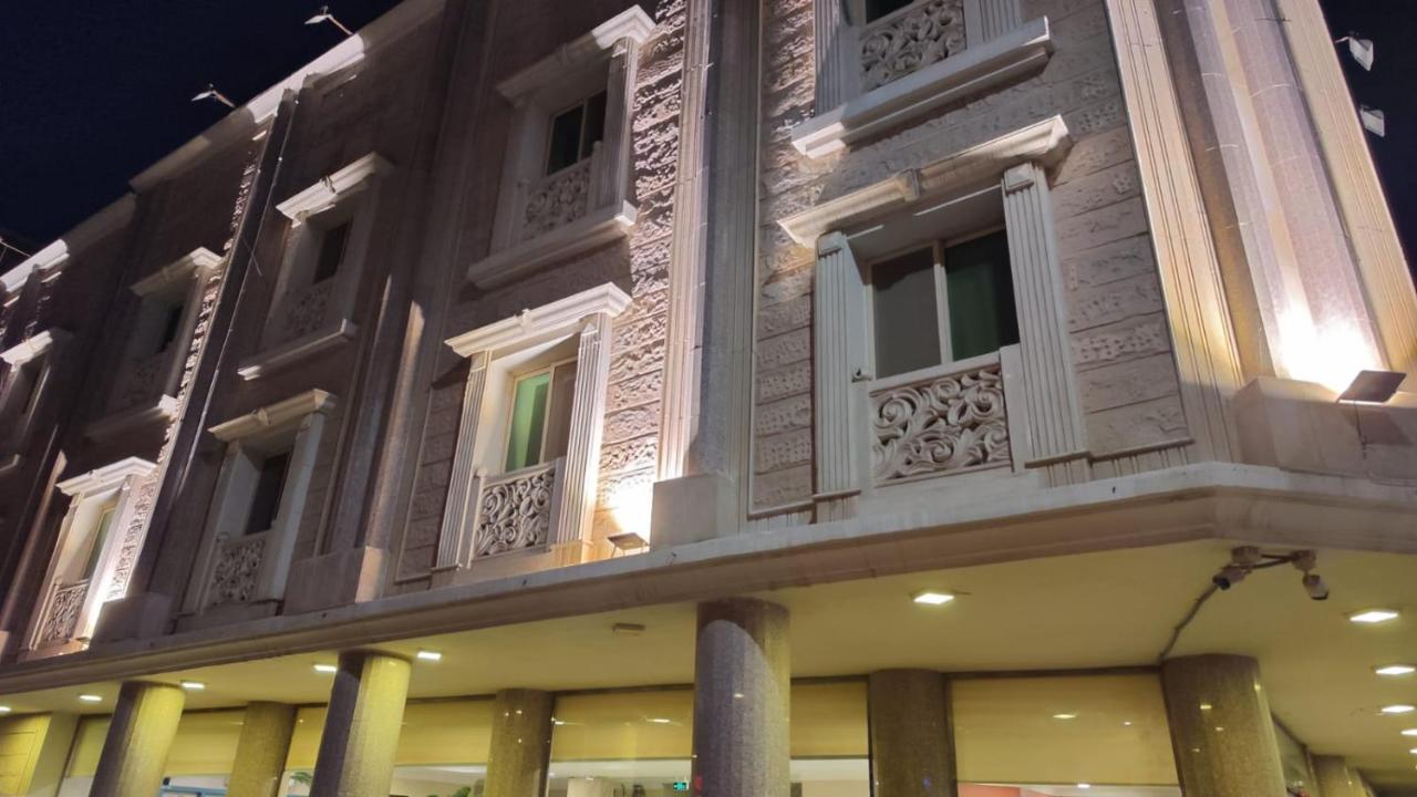 Plaza Home Ал Хубар Екстериор снимка